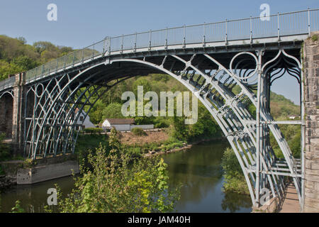 Iron Bridge in Ironbridge, Shropshire was the first bridge of its kind to be built and is now part of a Unesco World Heritage Site. Stock Photo