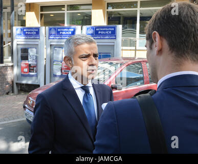 Mayor of London Sadiq Khan talks to the media outside Brixton police station, south London, after meeting officers who were involved in the immediate response to the terrorist attack at London Bridge. Stock Photo