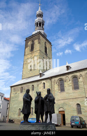 Aldegrever Brunnen vor der Sankt Petri Kirche, Nordrhein-Westfalen, Deutschland, Soest Stock Photo