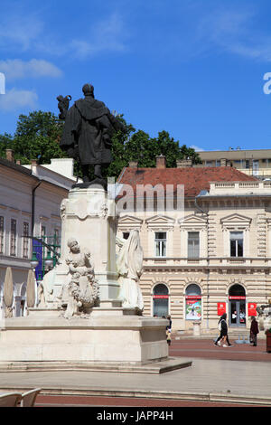 Hungary, Szeged, Klauz‡l Square, Lajos Kossuth statue, Stock Photo