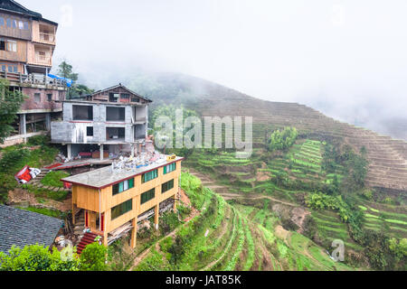 travel to China - view from Tiantouzhai village terraced rice fields in area Dazhai Longsheng Rice Terraces (Dragon's Backbone terrace, Longji Rice Te Stock Photo