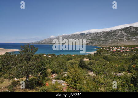 Kroatische Adriaküste, kroatien, adria, adriaküste, küste, dalmatien, mittelmeer, landschaft, balkan, modric, seline, velebit, meer, dorf,ort,ortschaft, natur Stock Photo