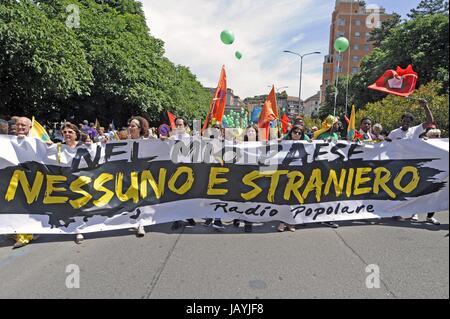 Milan, 20 May 2017, 'Together without walls' demonstration for the reception and integration of migrant peoples Stock Photo