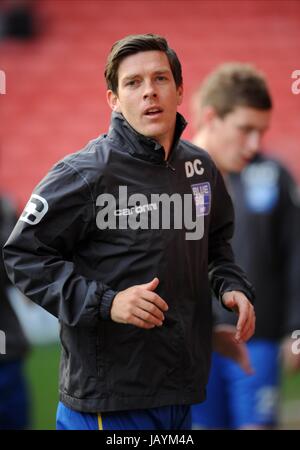 DARRELL CLARKE SALISBURY MANAGER BRAMALL LANE SHEFFIELD ENGLAND 07 January 2012 Stock Photo