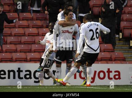 NEIL TAYLOR DANNY GRAHAM & KE FA CUP 3RD RD BARNSLEY V SWANS OAKWELL STADIUM BARNSLEY ENGLAND 07 January 2012 Stock Photo