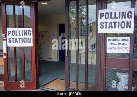 Woking, UK. 8th June 2017. Polling station in Woking. Jason Wood/Alamy Live News Stock Photo