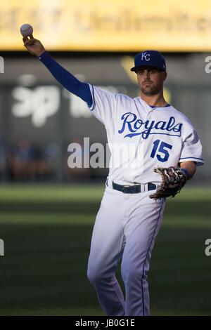 Kansas City, MO, USA. 08th June, 2017. Whit Merrifield #15 of the Kansas City Royals warms up before the game against Houston Astros at Kauffman Stadium in Kansas City, MO. Kyle Rivas/Cal Sport Media/Alamy Live News Stock Photo