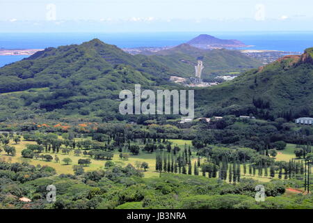 View from the Nu'uanu Pali Lookout towards the Kapa'a Quarry and the Ulupa'u Crater on Oahu's windward coast. Stock Photo