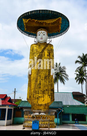 Myanmar white Buddha Image Statue in Buddhist temple of Dawei, Myanmar. Stock Photo