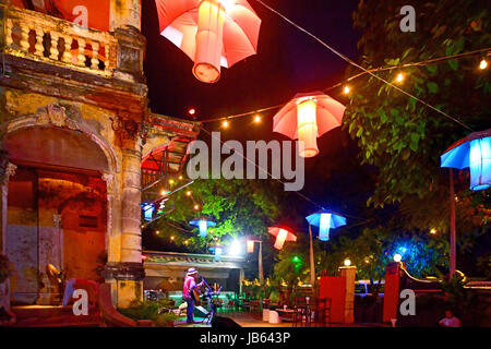 Alex Aguilar playing at the Mansion House Phnom Penh Cambodia Stock Photo