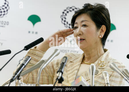Tokyo, Japan. 9th June, 2017. Tokyo Governor Yuriko Koike speaks during her regular press conference at the Tokyo Metropolitan Government building on June 9, 2017, Tokyo, Japan. After her weekly news conference, staff took down the 2020 Tokyo Olympic background before Koike reentered the room as the leader of Tomin First no Kai (Tokyo Citizens First) to attend the Q&A sessions on the next Metropolitan Assembly election to be held on July 2. Credit: Rodrigo Reyes Marin/AFLO/Alamy Live News Stock Photo