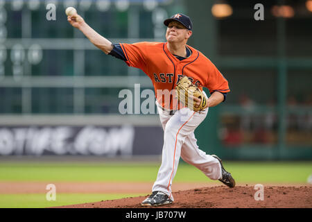 Houston, TX, USA. 9th June, 2017. Houston Astros starting pitcher Brad Peacock (41) pitches in the 2nd inning during a Major League Baseball game between the Houston Astros and the Los Angeles Angels at Minute Maid Park in Houston, TX. The Angels won the game 9-4.Trask Smith/CSM/Alamy Live News Stock Photo