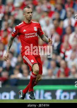 RAUL MEIRELES LIVERPOOL FC LIVERPOOL FC ANFIELD LIVERPOOL ENGLAND 13 August 2011 Stock Photo