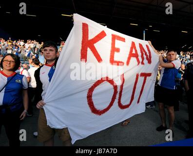 BLACKBURN FANS DISPLAY KEAN OU BLACKBURN V MANCHESTER CITY FC EWOOD PARK BLACKBURN ENGLAND 01 October 2011 Stock Photo