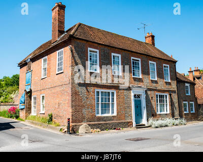 House on the crossroads, Streatley-on-Thames, Berkshire, England Stock Photo