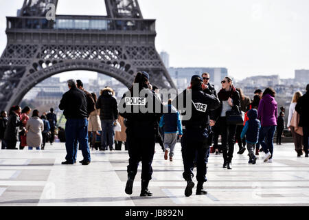 Police patrol at Trocadéro Tour Eiffel, Paris, France Stock Photo