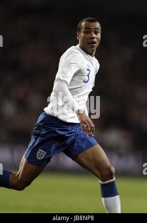 ASHLEY COLE ENGLAND CHELSEA FC ENGLAND & CHELSEA FC PARKEN COPENHAGEN DENMARK 09 February 2011 Stock Photo