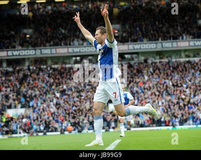 BRETT EMERTON CELEBRATES GOAL BLACKBURN V MANCHESTER UNITED EWOOD PARK BLACKBURN ENGLAND 14 May 2011 Stock Photo