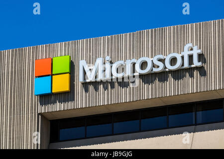 Indianapolis - Circa June 2017: Microsoft Midwest District Headquarters. Microsoft develops and manufactures Windows and Surface software VIII Stock Photo
