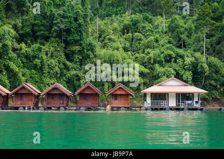 Floating bungalows inside Khao Sok National Park Stock Photo