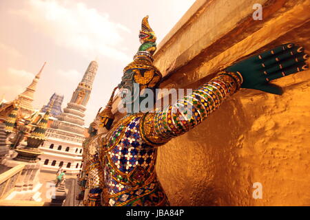 Die Tempelanlage des Wat Phra Kaew in Banglamphu in Bangkok der Hauptstadt von Thailand in Suedostasien. Stock Photo