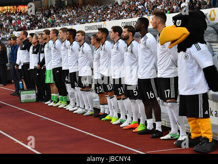 Nuremberg, Germany. 10th June, 2017. Germany players before the World Cup qualifier Group C soccer match between Germany and San Marino at the Stadion Nuernberg in Nuremberg, Germany, 10 June 2017. Photo: Peter Kneffel/dpa/Alamy Live News Stock Photo