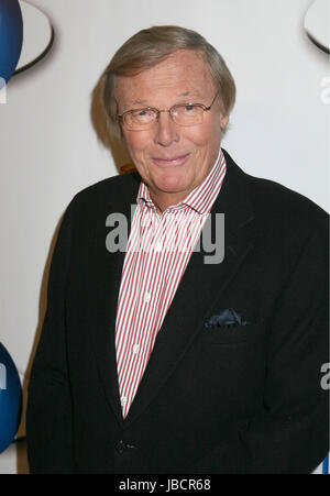 Beverly Hills, CA, USA. 15th Mar, 2006. 9 June 2017 - Adam West, star of the popular and campy 1960s ''Batman'' TV show, died at the age of 88. In a signature role, West played Bruce Wayne and his alter ego, the crime-fighting, costumed Batman, a popular comics character. File Photo: 9 June 2017 - Adam West, star of the popular and campy 1960s ''Batman'' TV show, died at the age of 88. In a signature role, West played Bruce Wayne and his alter ego, the crime-fighting, costumed Batman, a popular comics character. File Photo: 15 March 2006 - Beverly Hills, California - Adam West. La Stock Photo