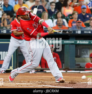 Catcher Martin Maldonado wows Angels with 'cannon' arm – Orange