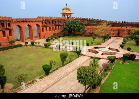 Charbagh Garden in Jaigarh Fort near Jaipur, Rajasthan, India. The fort was built by Jai Singh II in 1726 to protect the Amber Fort Stock Photo