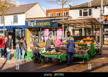 Old Fashioned Fruit & Veg Market Stall, Pedestrian Precinct, The Broadway, Bexleyheath, London, England Stock Photo