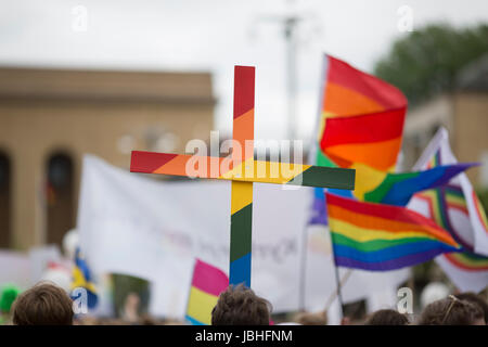 Gotheburg, Sweden. 10th June, 2017. West Pride Rainbow Parade in Gothenburg. Credit: Martin Wallén/Frilansfotograferna/Alamy Live News Stock Photo