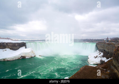 Horseshoe Falls as viewed from Table Rock in Queen Victoria Park in Niagara Falls, Ontario, Canada Stock Photo