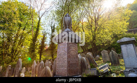 A graveyard on the valley side above Hebden Bridge, Calderdale,  West Yorkshire, Englan, UK Stock Photo