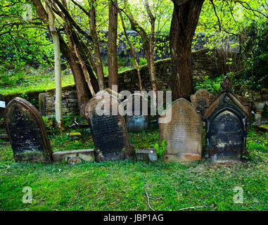 A graveyard on the valley side above Hebden Bridge, Calderdale,  West Yorkshire, Englan, UK Stock Photo