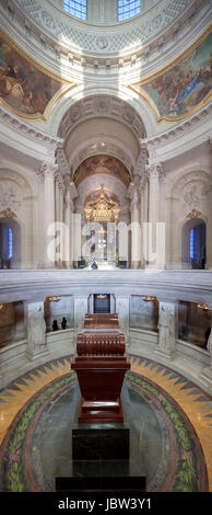 Napoleon's Tomb, Dôme des Invalides (originally Chapelle royale), Paris, France Stock Photo