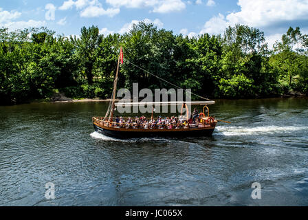 GABARE- CRUISING BOAT ON DORDOGNE RIVER - DORDOGNE AQUITAINE FRANCE © Frédéric BEAUMONT Stock Photo