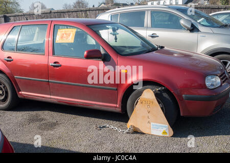 A motor vehicle seized by DVLA for being un-taxed Stock Photo
