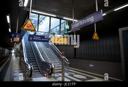 Picture of the Unterfohring S-Bahn station, taken in Bavaria, Germany, 13 June 2017. There were several wounded, including a police officer, after a shoot-out at the S-Bahn station in Unterfohring on Tuesday morning. Photo: Sven Hoppe/dpa Stock Photo