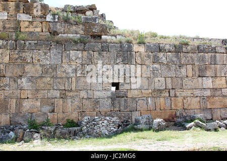 Ancient ruins in Hierapolis, Pamukkale, Turkey. UNESCO World Heritage Stock Photo