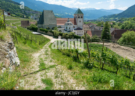 Abbey Novacella ( Abbazia di Novacella ). Novacella Abbey, still run by the Augustinians, lies few km away from Bressanone/Brixen, south Tyrol - Italy Stock Photo