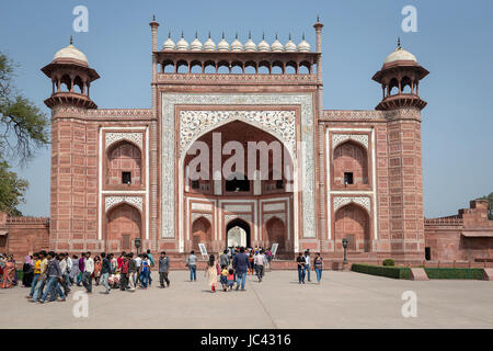 The Royal or Great Gate of the Taj Mahal, Agra, Uttar Pradesh, India Stock Photo