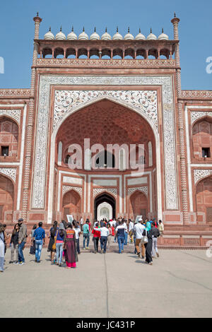 The Royal or Great Gate of the Taj Mahal, Agra, Uttar Pradesh, India Stock Photo