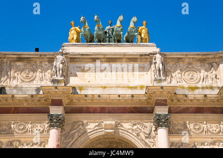 Peace riding in a triumphal chariot, Arc de Triomphe du Carrousel, Paris, France Stock Photo