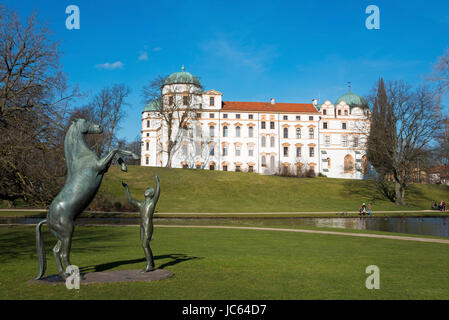 Duke's castle |Herzogschloss, stallion builds in 1292, bronze figure melodious sound in the freedom training, Ulrich Conrad, Celle, Lower Saxony, Germ Stock Photo