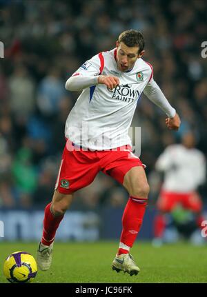 BRETT EMERTON BLACKBURN ROVERS FC CITY OF MANCHESTER STADIUM MANCHESTER ENGLAND 11 January 2010 Stock Photo