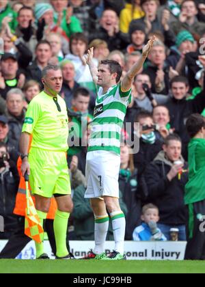 ROBBIE KEANE CELEBRATES CELTIC V DUNDEE UNITED FC CELTIC PARK GLASGOW SCOTLAND 20 February 2010 Stock Photo