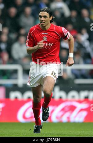 ANDERSON DE SILVA BARNSLEY FC ST.JAMES PARK NEWCASTLE ENGLAND 06 March 2010 Stock Photo