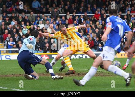 KEVIN NOLAN SCORES PETERBOROUGH V NEWCASTLE UNITE LONDON ROAD PETERBOROUGH ENGLAND 03 April 2010 Stock Photo