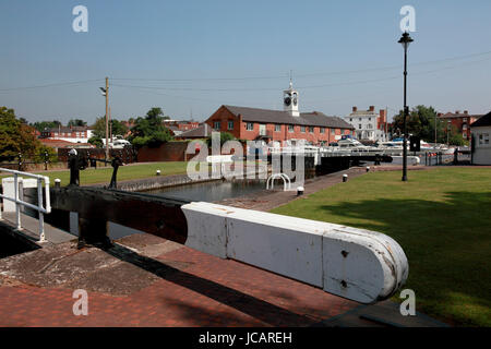 One of the broad locks leading to the river Severn from Stourport Basin in the town of Stourport on Severn, Worcestershire Stock Photo