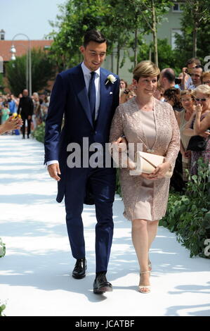 Rescaldina, Matteo Darmian's Marriage and Francesca Cormanni The defender of Mourinho's Manchester United and of the Italian National Team, MATTEO DARMIAN comes to church. Stock Photo